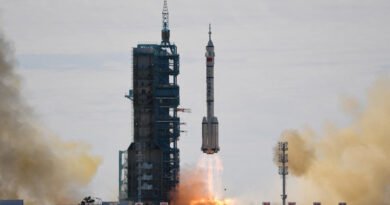 China Launches Shenzhou-12