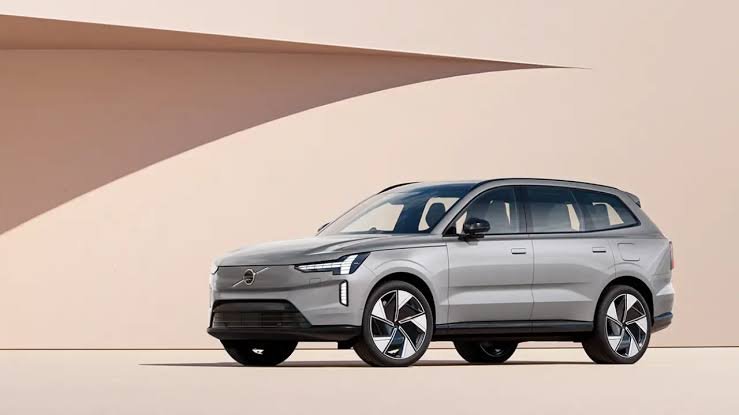 Volvo EX90