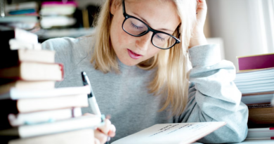 How to Stay Energised and Alert During Long Study Sessions